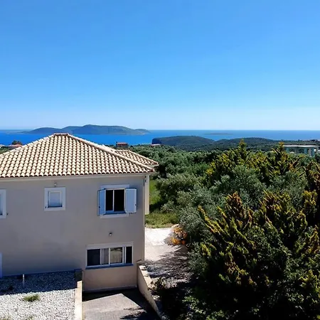 Emma - With Stunning Sea Views