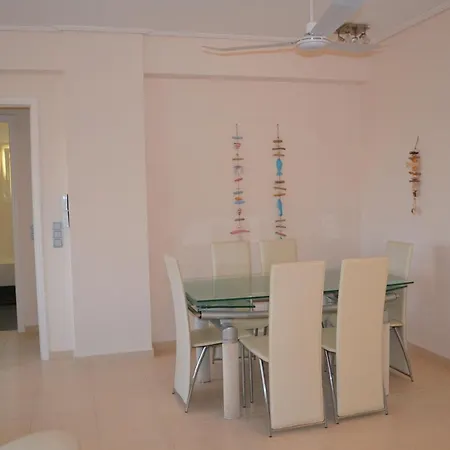 Emma - With Stunning Sea Views Holiday home