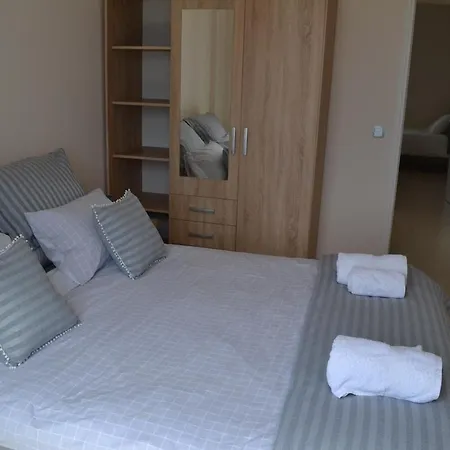 Emma - With Stunning Sea Views Holiday home *